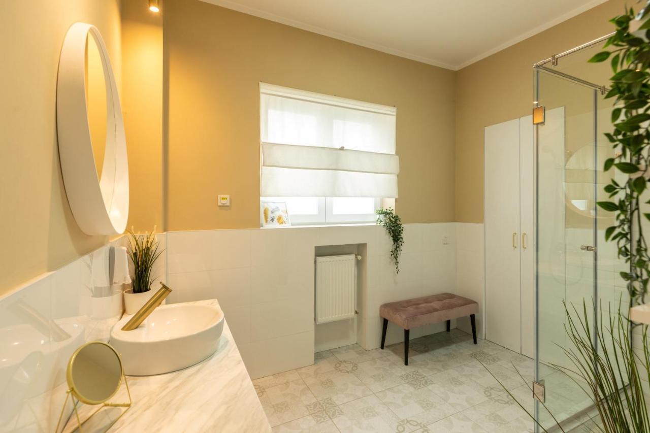 Dream - Prime Location 2br In * Bucarest